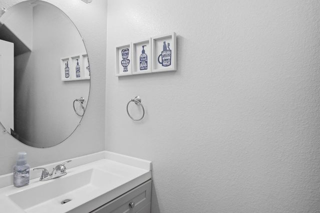 6219 Howard Ave, Riverbank, CA 95367