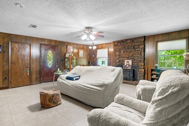 71 HWY 92 W, Higden, AR 72067