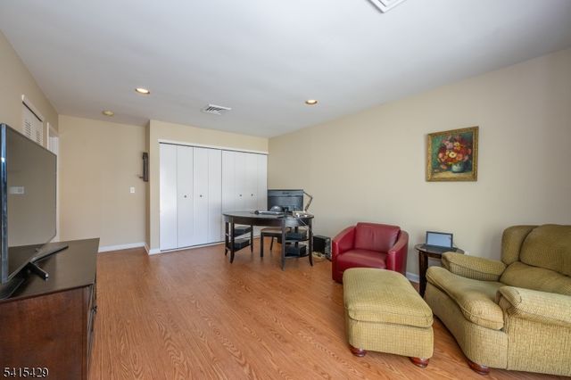 48 Musano Ct 48, West Orange Twp., NJ 07052