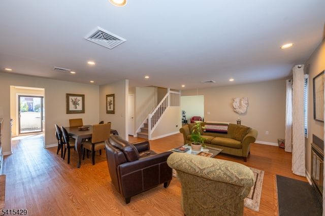48 Musano Ct 48, West Orange Twp., NJ 07052
