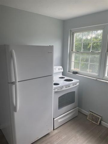 577 Lucia Dr, Wilkins Twp, PA 15221