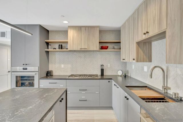 807 Seacoast Dr, Imperial Beach, CA 91932