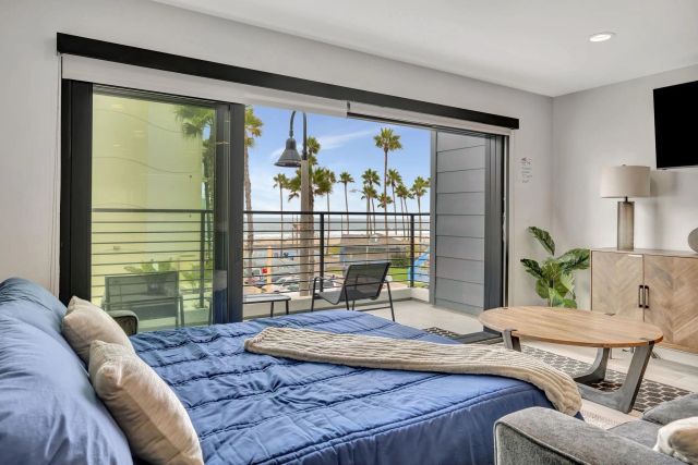 807 Seacoast Dr, Imperial Beach, CA 91932