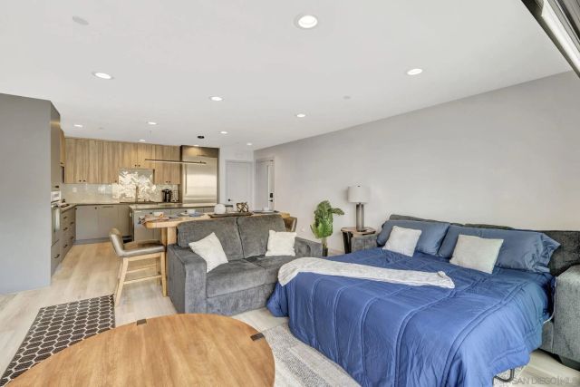 807 Seacoast Dr, Imperial Beach, CA 91932