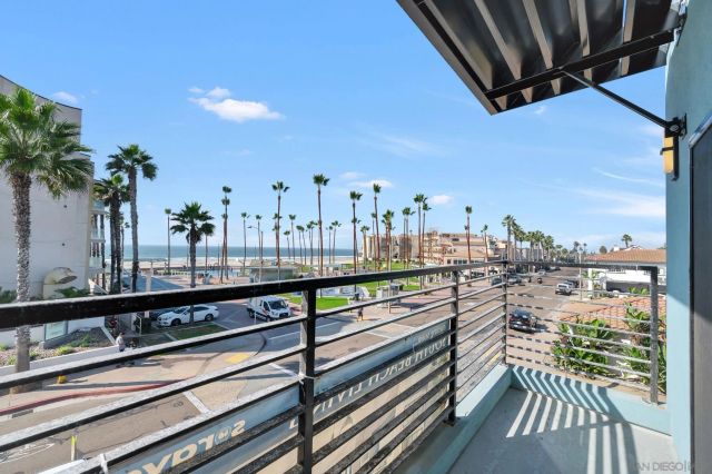 807 Seacoast Dr, Imperial Beach, CA 91932