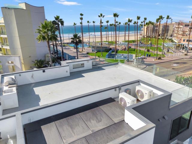 807 Seacoast Dr, Imperial Beach, CA 91932