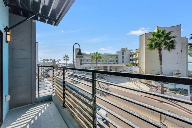 807 Seacoast Dr, Imperial Beach, CA 91932