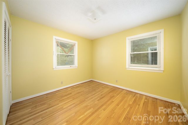 821 Tanasee Gap Road, Balsam Grove, NC 28708