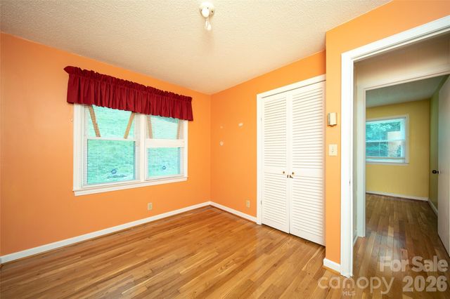 821 Tanasee Gap Road, Balsam Grove, NC 28708