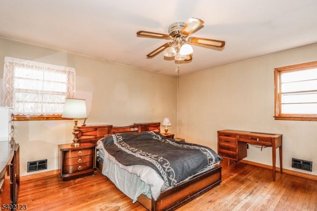 34 E Prescott Ave, Woodbridge Twp., NJ 07067