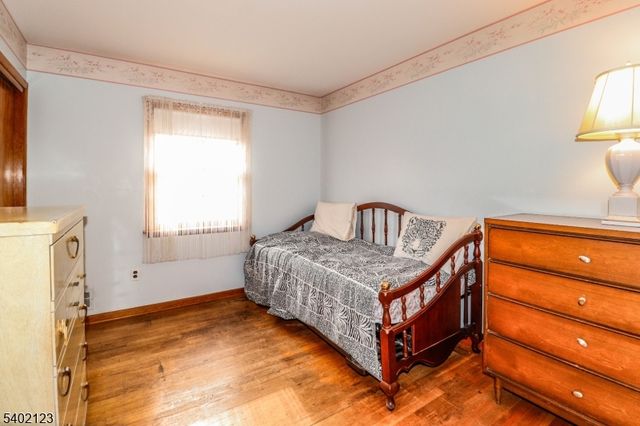 34 E Prescott Ave, Woodbridge Twp., NJ 07067