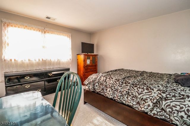 34 E Prescott Ave, Woodbridge Twp., NJ 07067