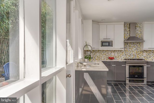 7216 STAFFORD RD, Alexandria, VA 22307
