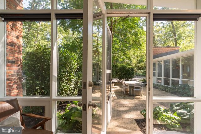 7216 STAFFORD RD, Alexandria, VA 22307