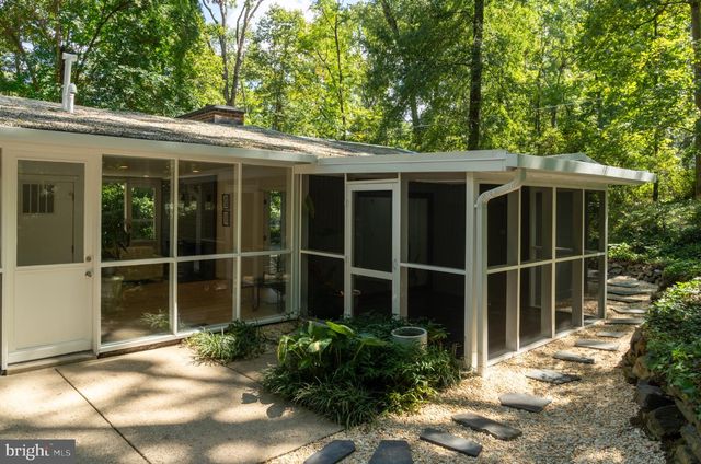 7216 STAFFORD RD, Alexandria, VA 22307