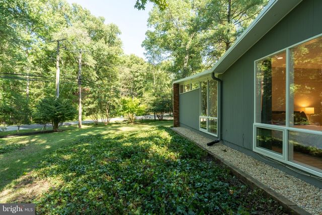 7216 STAFFORD RD, Alexandria, VA 22307