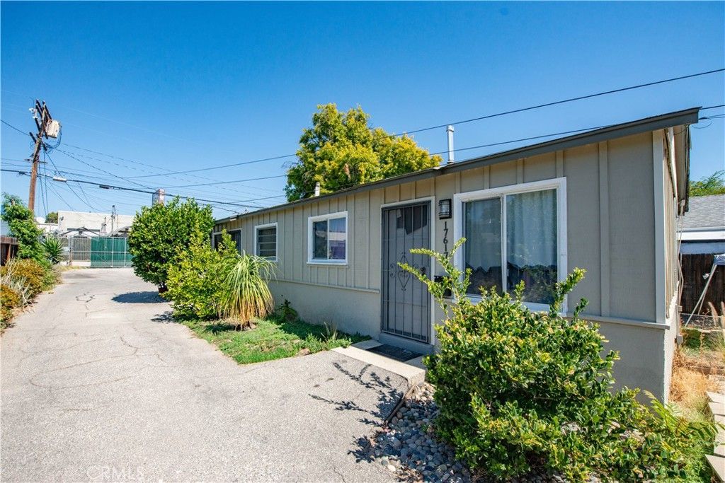 17615 Kingsbury, Granada Hills, CA 91344 — photo 2