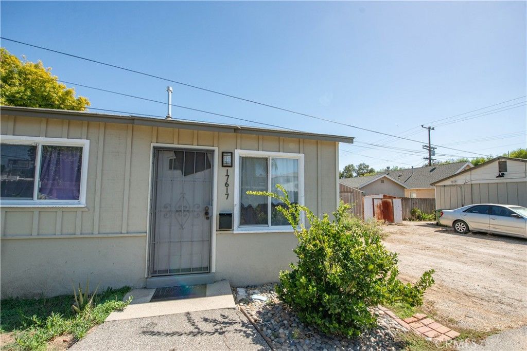 17615 Kingsbury, Granada Hills, CA 91344 — photo 4