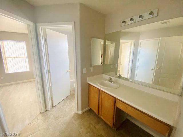 2512 Birds Nest Cactus Court, Las Vegas, NV 89106