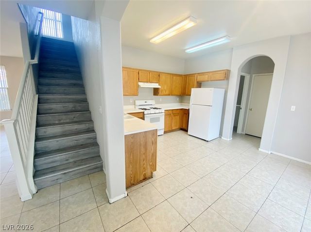 2512 Birds Nest Cactus Court, Las Vegas, NV 89106