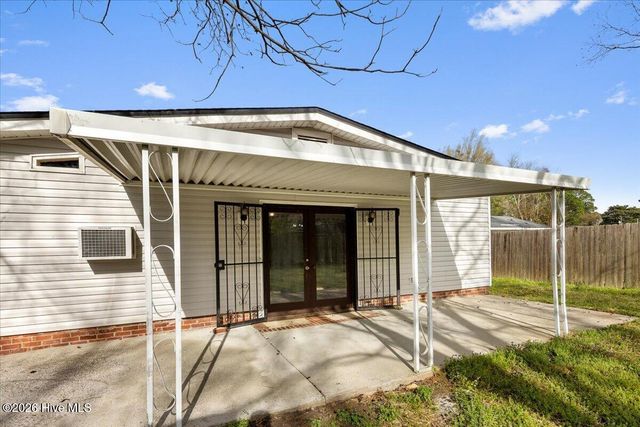 742 Newport Road, Fayetteville, NC 28314