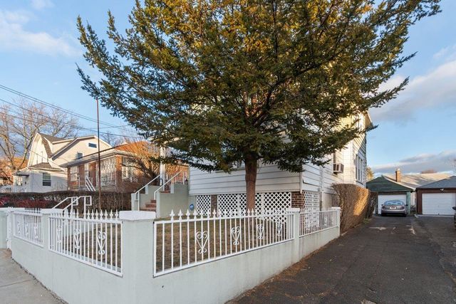 4534 Hoxie Street, Bronx, NY 10470