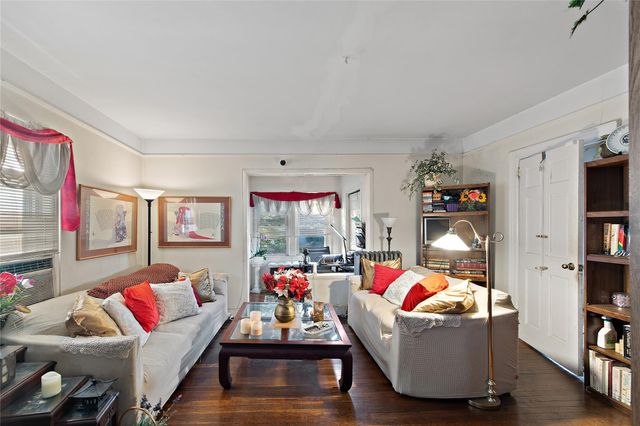 4534 Hoxie Street, Bronx, NY 10470