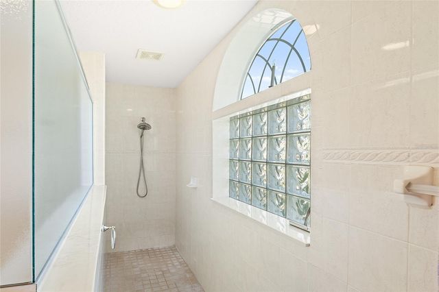 40 EDGEWATER DRIVE, Palm Coast, FL 32164