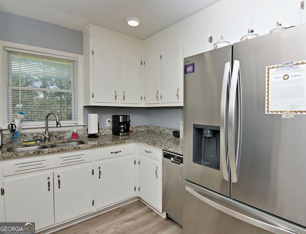 1055 Skyline Drive, Toccoa, GA 30577