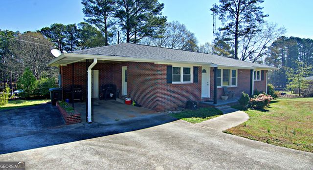 1055 Skyline Drive, Toccoa, GA 30577