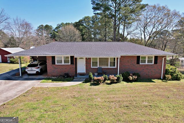 1055 Skyline Drive, Toccoa, GA 30577