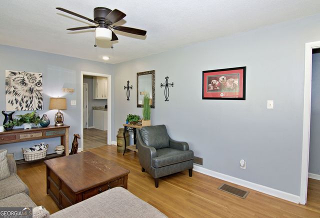 1055 Skyline Drive, Toccoa, GA 30577