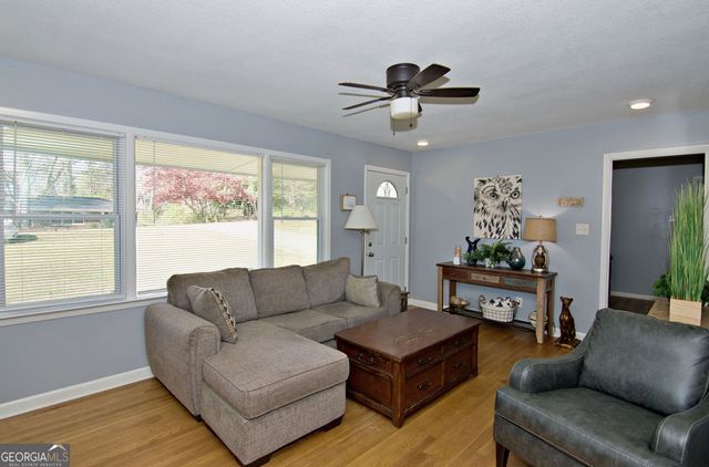 1055 Skyline Drive, Toccoa, GA 30577