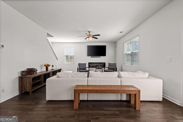 1241 Richmond Court SE, Atlanta, GA 30354