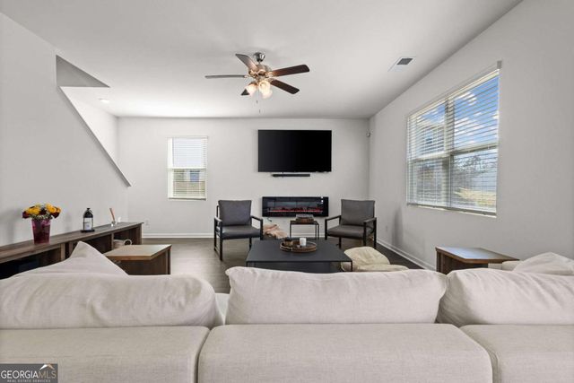 1241 Richmond Court SE, Atlanta, GA 30354