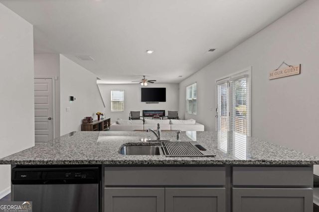 1241 Richmond Court SE, Atlanta, GA 30354