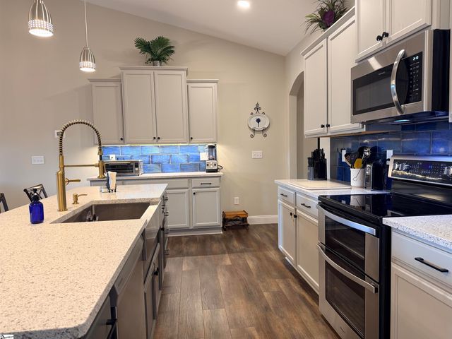 203 Legacy Lane, Pickens, SC 29671