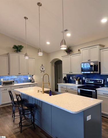 203 Legacy Lane, Pickens, SC 29671