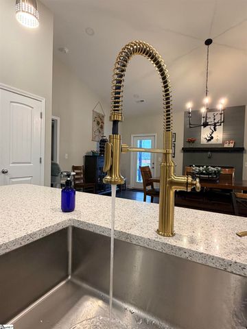 203 Legacy Lane, Pickens, SC 29671
