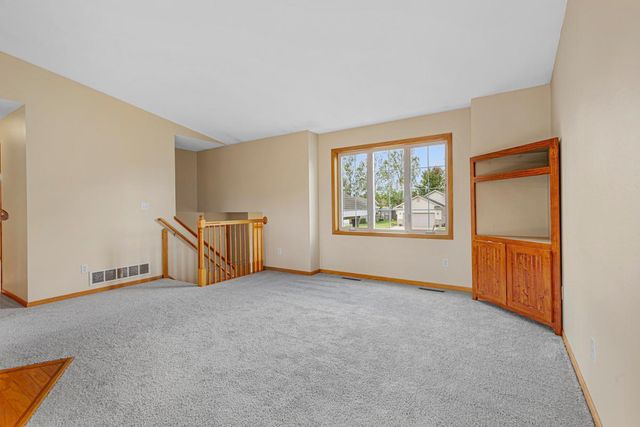 1745 Cornerstone Lane, Owatonna, MN 55060