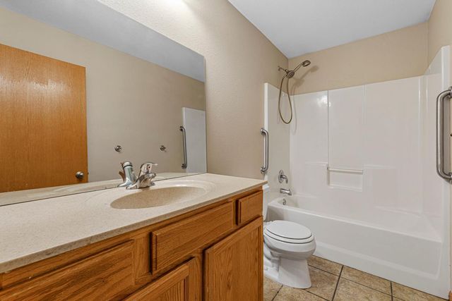 1745 Cornerstone Lane, Owatonna, MN 55060