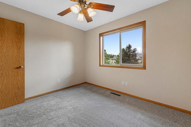 1745 Cornerstone Lane, Owatonna, MN 55060