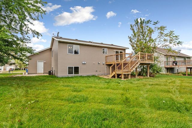 1745 Cornerstone Lane, Owatonna, MN 55060