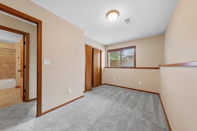 1745 Cornerstone Lane, Owatonna, MN 55060