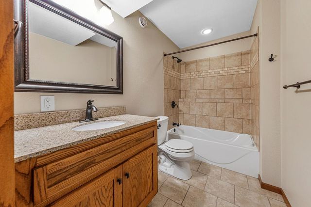 1745 Cornerstone Lane, Owatonna, MN 55060