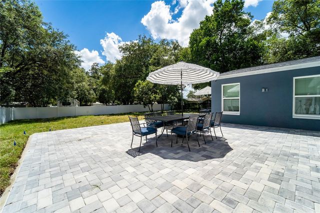39352 COUNTY ROAD 54, Zephyrhills, FL 33542