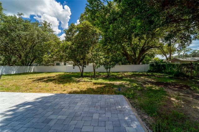 39352 COUNTY ROAD 54, Zephyrhills, FL 33542
