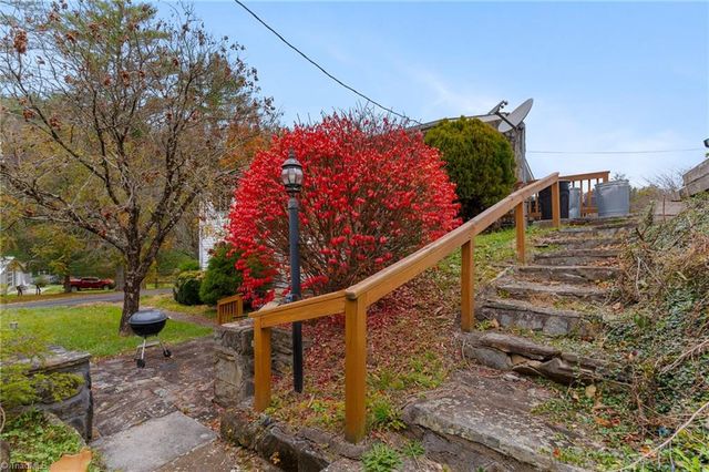 339 Stillhouse Branch Road, Laurel Springs, NC 28644