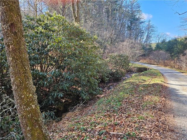 339 Stillhouse Branch Road, Laurel Springs, NC 28644