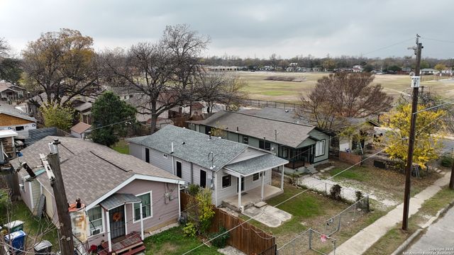 2038 Hidalgo, San Antonio, TX 78207